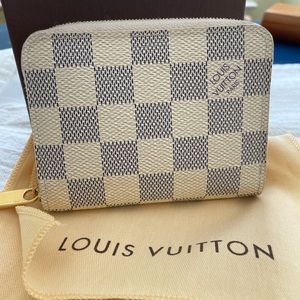 Louis Vitton Wallet.  Brand new never used